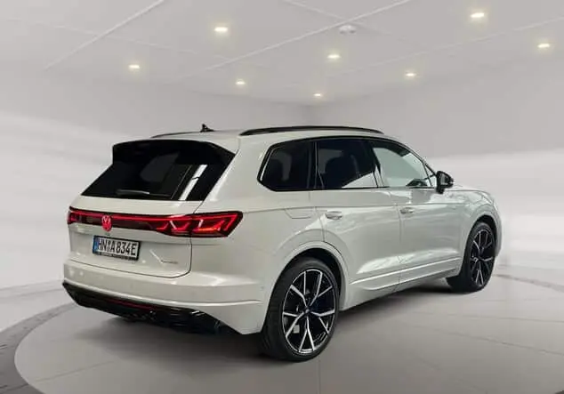 Angebotsdetails Volkswagen Touareg eHybrid 3.0 TSI 4motion ++sofort verfügbar++ OryxweiÃ perlmutteffekt