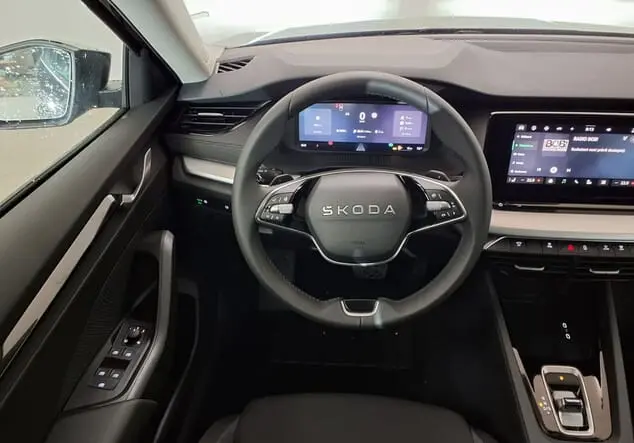 Angebotsdetails Skoda Octavia Combi Skoda Octavia Combi Essence 1.5 TSI 85 kW (116 PS) 7-Gang-DSG Black Magic Perleffekt