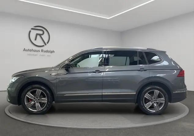 Angebotsdetails Volkswagen Tiguan Allspace 1.5 TSI Move / 7-Sitzer Grau (Platium Grey Metallic)