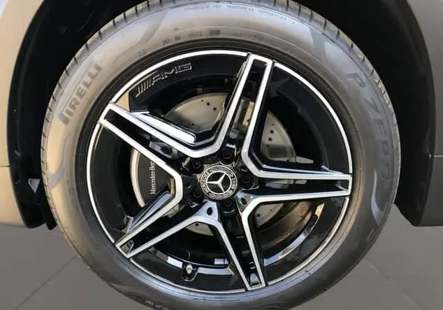 Angebotsdetails Mercedes-Benz GLB 200 d ++sofort verfügbar++ Graulack mountaingrau