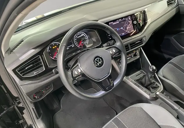 Angebotsdetails Volkswagen Polo 1.0 TSI Highline / Einparkhilfe Schwarz (Deep Black Perleffekt)