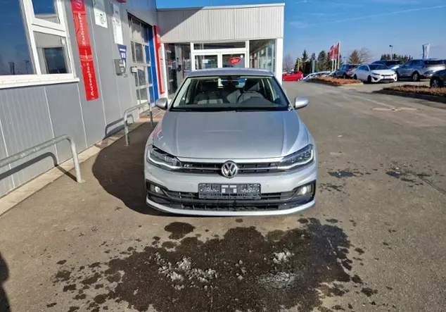 Angebotsdetails Volkswagen Polo VI 1,0 TSI Highline R-Line Silber (Reflexsilber Metallic)