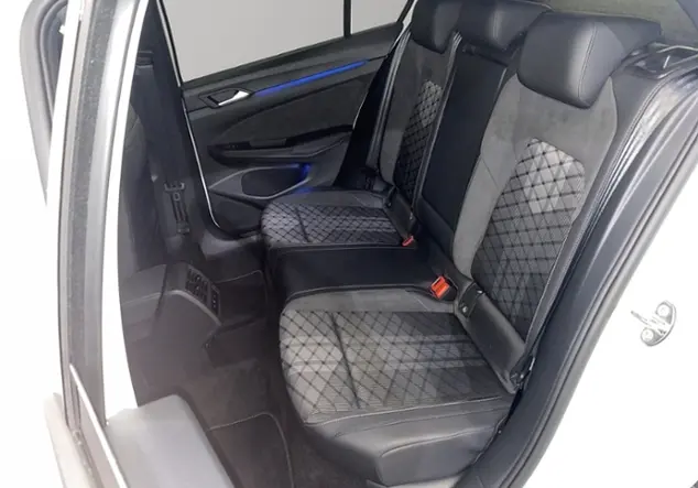Angebotsdetails Volkswagen Golf VIII 2.0 TDI R-Line 'Black Style' WeiÃ (Pure White/Schwarz)