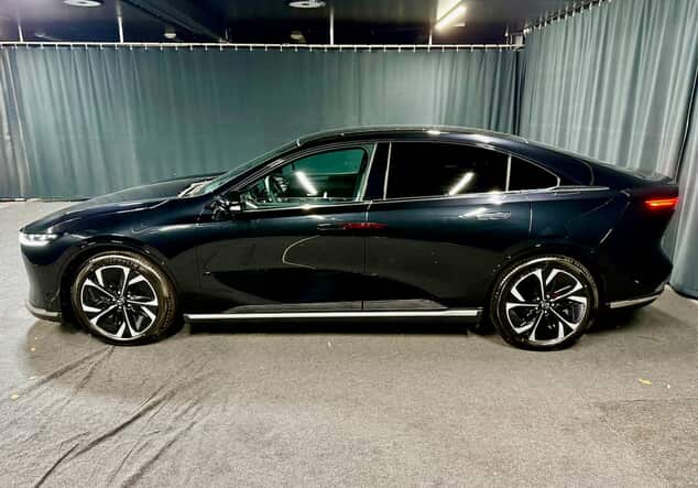 Angebotsdetails Mazda 6E 6e 258PS TAKUMI*LEDER-S*PANO Jet Black