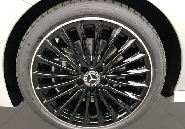 Angebotsdetails Mercedes-Benz CLA 220 d Shooting Brake ++verfügbar ab 27.09.2025++ Grau manufaktur lack manufaktur alpingrau uni