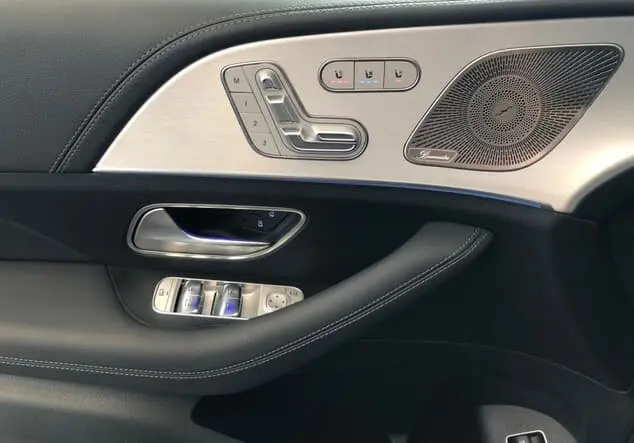 Angebotsdetails Mercedes-Benz GLE 450 4MATIC ++verfügbar ab 27.09.2025++ Grau manufaktur lack manufaktur siliziumgrau uni