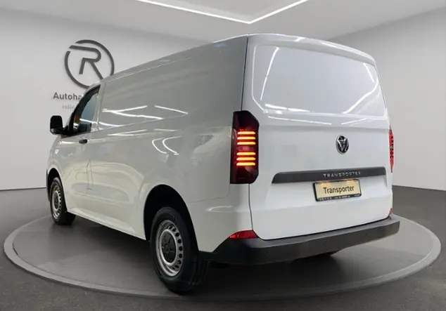 Angebotsdetails Volkswagen T7 Transporter Kasten 2.0 TDI KR 3100 mm WeiÃ (Clear White)