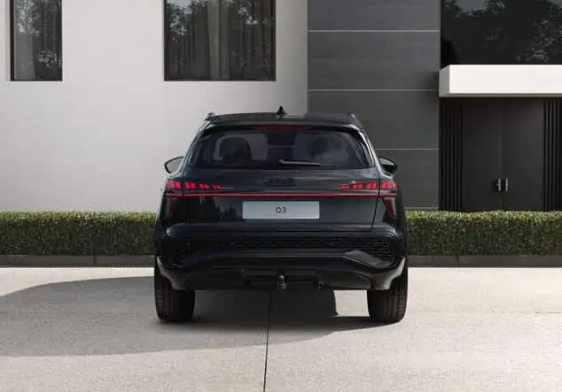 Angebotsdetails Audi Q3 Audi Q3 S line 1.5 TFSI 110 kW (150 PS) 7-Gang tronic Mythosschwarz Metallic