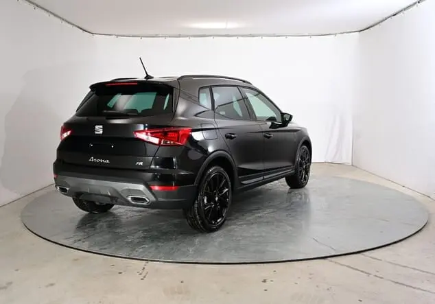 Angebotsdetails Seat Arona Seat Arona FR Black Edition 1.5 TSI 110 kW (150 PS) 7-Gang-DSG Midnight Schwarz Metallic