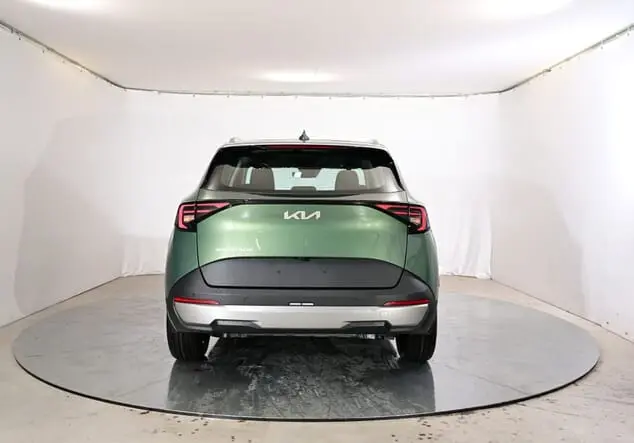 Angebotsdetails Kia Sportage Kia Sportage LX Plus 1.6 T-GDI 110 kW (150 PS) 7-Gang-DCT Experience Grün Metallic