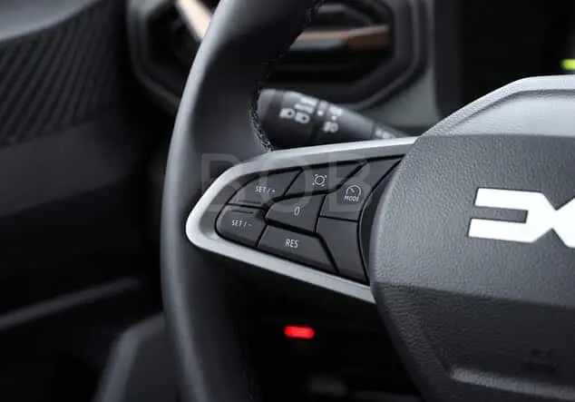 Angebotsdetails Dacia Duster Extreme HYBRID 140 KLIMA BT Perlmutt-Schwarz (Schwarz)