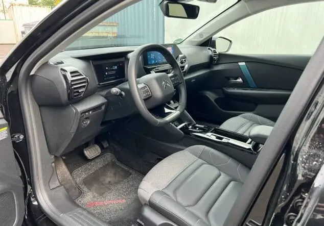 Angebotsdetails Citroen eC4 136 Shine Perla-Nera-Schwarz