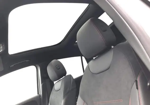 Angebotsdetails Mercedes-Benz GLA 180 AMG-Line ++sofort verfügbar++ Grau-lack mountaingrau