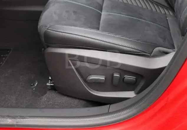 Angebotsdetails Renault Arkana ESPRIT ALPINE Mild Hybrid 160 BOSE Dezir-Rot + Dach schwarz (Rot)