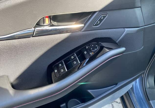 Angebotsdetails Mazda CX-30 HOMURA 2.5L e-SKYACTIV 140 OS 6AT Verschiedene Farben