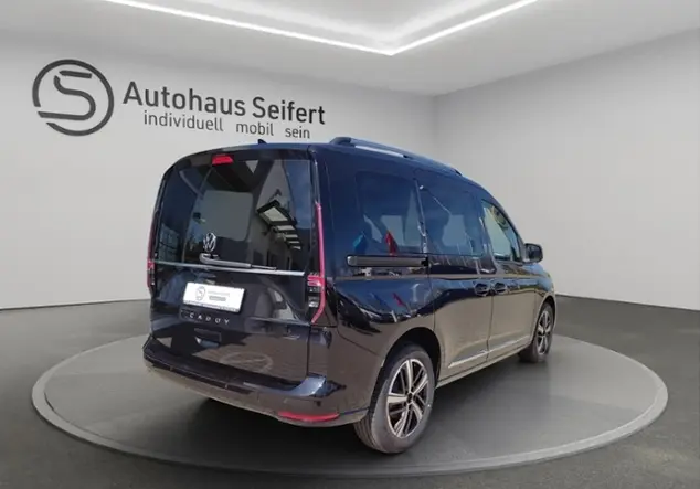 Angebotsdetails Volkswagen Caddy Style 2.0 TDI 90 kW Schwarz (Deep Black Perleffekt)