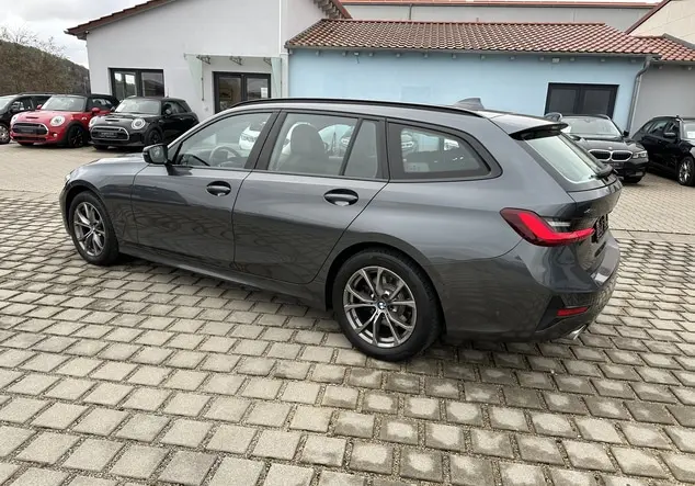 Angebotsdetails BMW 3er Mineralgrau Metallick