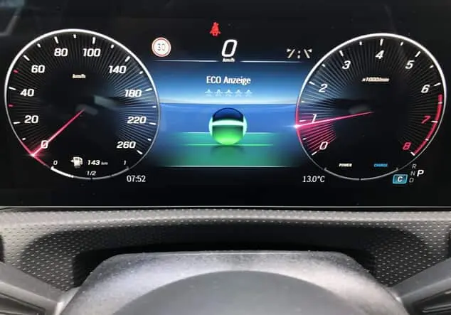 Angebotsdetails Mercedes-Benz A 180 Kompaktlimousine ***Edition*** SONDERLACKIERUNG Grau manufaktur lack manufaktur alpingrau uni