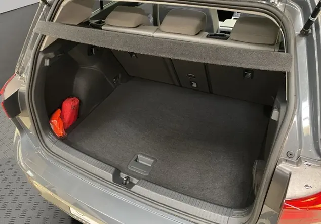 Angebotsdetails Volkswagen Golf VIII 1.5 TSI Style +NAVI+MEMORYSITZ Grau (Delfingrau Metallic)