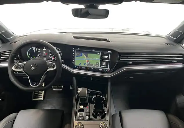 Angebotsdetails Volkswagen Touareg eHybrid 3.0 TSI 4motion ++sofort verfügbar++ OryxweiÃ perlmutteffekt