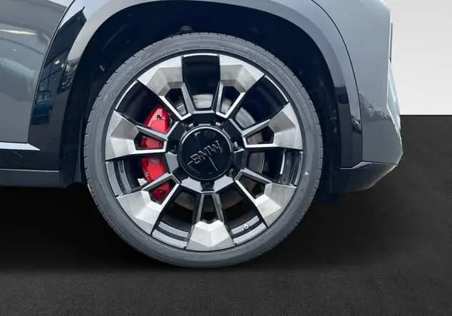 Angebotsdetails BMW XM Bowers&Wilkins 23
