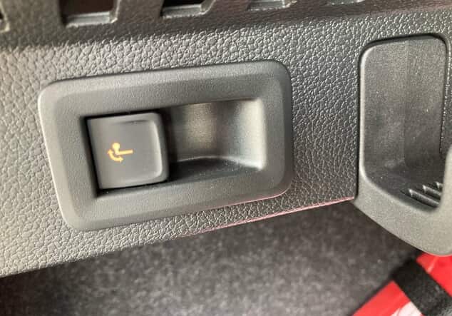 Angebotsdetails Skoda Kamiq Drive 1.0TSI DSG.MATRIX.NAVI.ViCo+.KAM.AHK.ASSIST.KESSY.SignA.WIRELESS.WSS-HEIZ. Black-Magic Perleffekt
