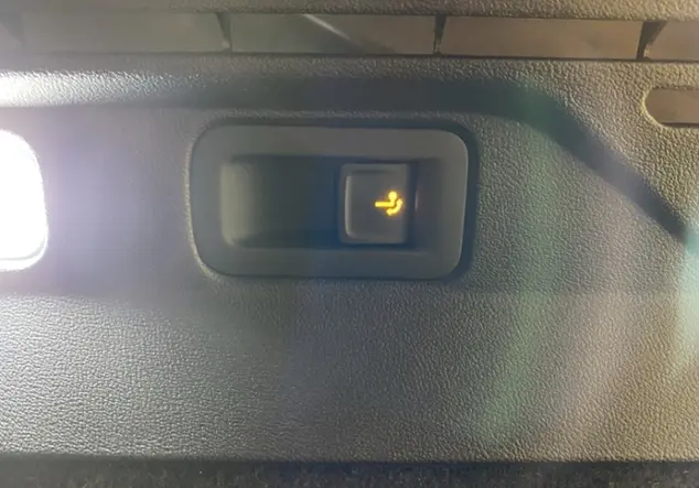 Angebotsdetails Volkswagen ID.4 GTX 4Motion 82 kWh / WeiÃ (GletscherweiÃ Metallic)