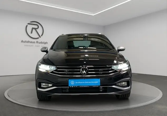 Angebotsdetails Volkswagen Passat Alltrack 2.0 TDI 4Motion / K Grau (Mangangrau Metallic)