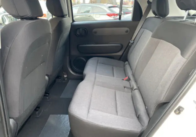 Angebotsdetails Hyundai INSTER (MY25) 49 kWh (115 PS) 2WD SELECT Unbleached Ivory