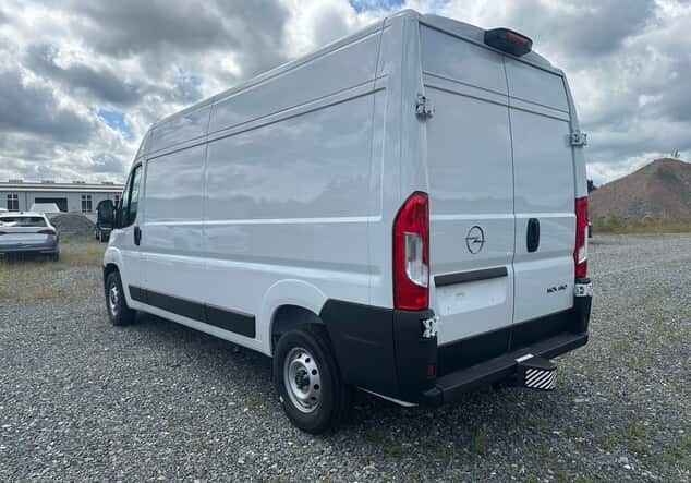 Angebotsdetails Opel Movano Opel Movano Cargo Kastenwagen verblecht L3H2 3.5t 2.2 BlueHDi 140 103 kW (140 PS) 6-Gang Cassablanca Weiß