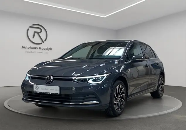 Angebotsdetails Volkswagen Golf VIII 1.5 TSI Style +NAVI+MEMORYSITZ Grau (Delfingrau Metallic)