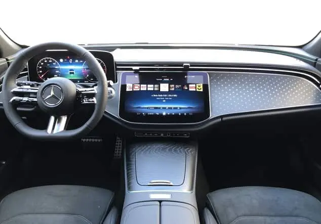 Angebotsdetails Mercedes-Benz E 450 d 4MATIC T-Modell ++sofort verfügbar++ Manufaktur lack manufaktur alpingrau uni