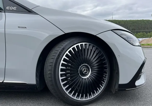 Angebotsdetails Mercedes-Benz EQE Alpingrau