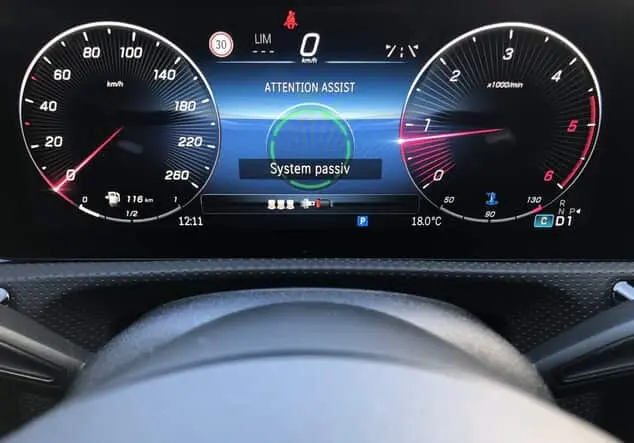 Angebotsdetails Mercedes-Benz A 220 d Limousine ++sofort verfügbar++ Metalliclack kosmosschwarz