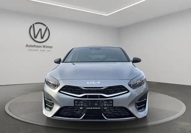 Angebotsdetails Kia ProCeed Silber ((CSS) LUNAR SILVER M)