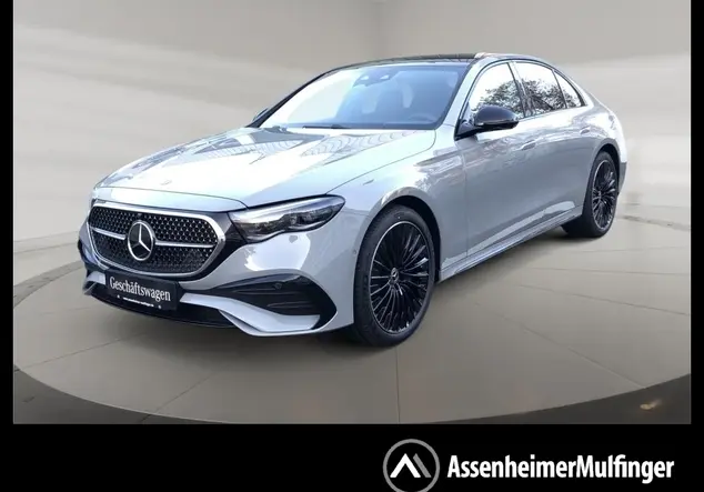 Angebotsdetails Mercedes-Benz E 300 e 4MATIC Limousine mit EQ Hybrid ++sofort verfügbar++ Manufaktur lack manufaktur alpingrau uni
