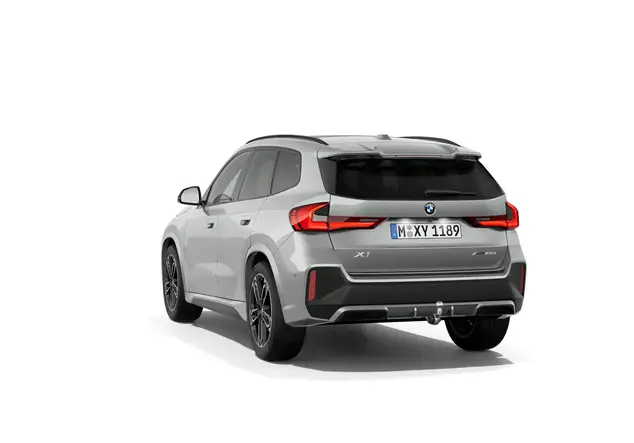 Angebotsdetails BMW X1 xDrive23d Steptronic Spacesilber Metallic