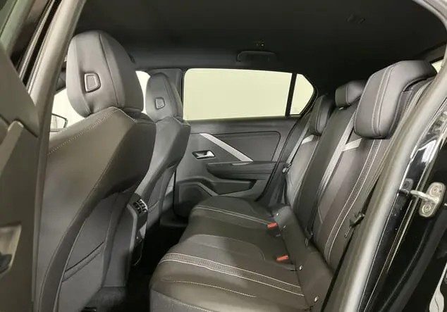 Angebotsdetails Opel Astra Opel Astra GS 1.2 Turbo 96 kW (130 PS) 8-Gang Automatikgetriebe Karbon Schwarz Metallic