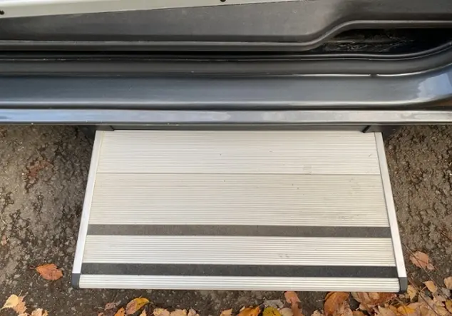 Angebotsdetails Volkswagen Grand California California 680 2.0 TDI / RFK Grau (Indiumgrau Metallic)