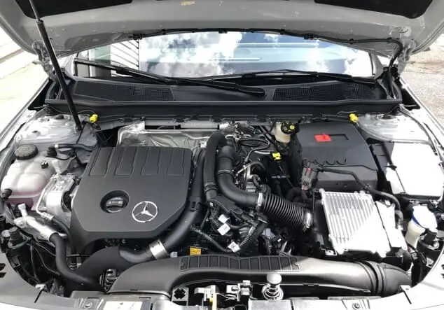 Angebotsdetails Mercedes-Benz A-Klasse 200 Limousine ++verfügbar ab 24.09.25++ Grau manufaktur lack manufaktur alpingrau uni