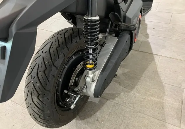 Angebotsdetails Seat Mo Mo 95 km/h Rot