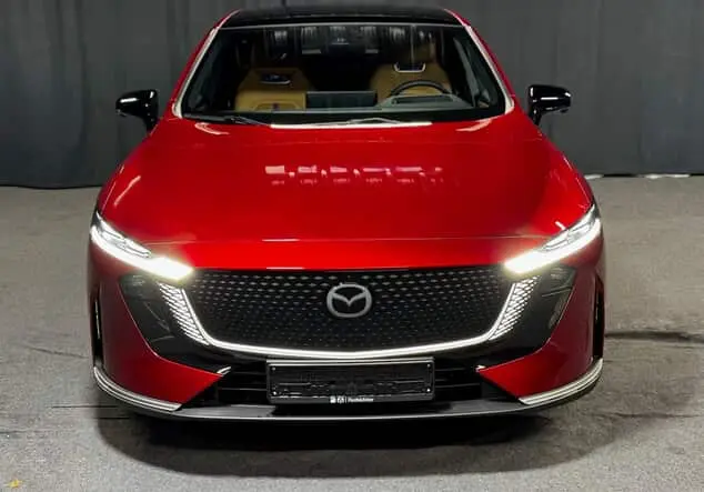 Angebotsdetails Mazda 6E 6e 258PS TAKUMI PLUS*SONY*PANO SOUL RED CRYSTAL M