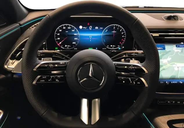 Angebotsdetails Mercedes-Benz E 300 de 4MATIC Limousine mit EQ Hybrid ++sofort verfügbar++ Metalliclack graphitgrau