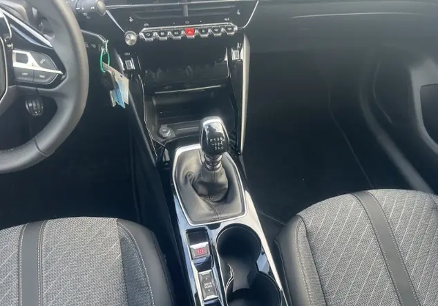 Angebotsdetails Peugeot 208 Allure PureTech 100 +360 CAM+LED+SHZ+NAV+CarPlay+Klimaautom.+ Selenium grau