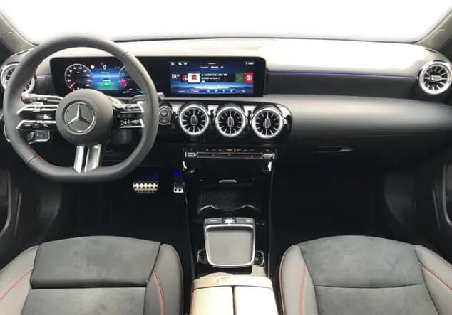 Angebotsdetails Mercedes-Benz A-Klasse 180 ++sofort verfügbar++ Metalliclack hightechsilber