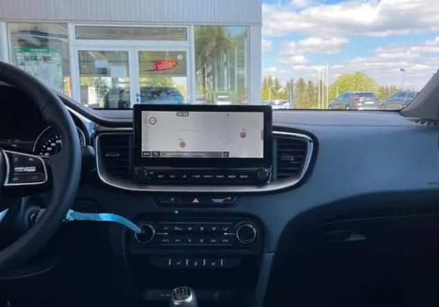 Angebotsdetails Kia Ceed Sporty Wagon Sportswagon Vision Komf+ Grau (DARK PENTA METAL M)