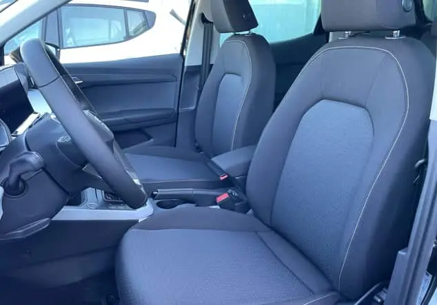 Angebotsdetails Seat Arona Arona Road Edition 1.0 TSI 85 kW (116 PS) 7-Gang-DSG Weiß Metallic, Schwarz Metallic, Grau Metallic