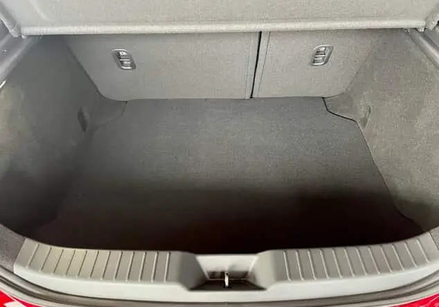 Angebotsdetails Mazda 3 3 150PS EXCLUSIVE*DRIVER+DESIGN* rot