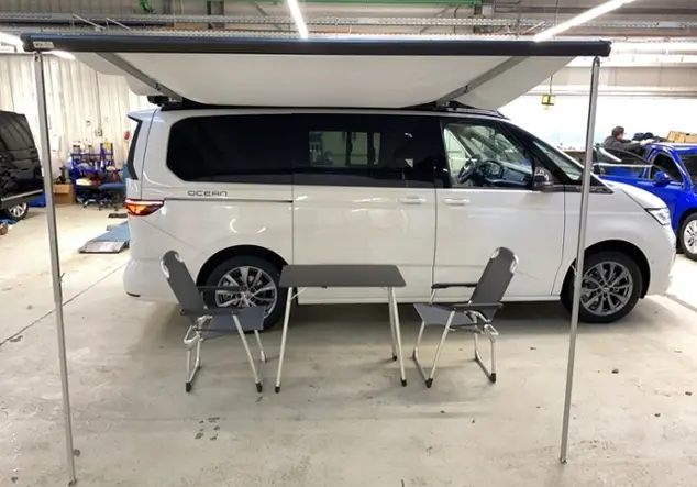Angebotsdetails Volkswagen T7 California Ocean 2.0 TDI Langer Ãberhang WeiÃ (Candy-WeiÃ Deep Black Perleffekt)