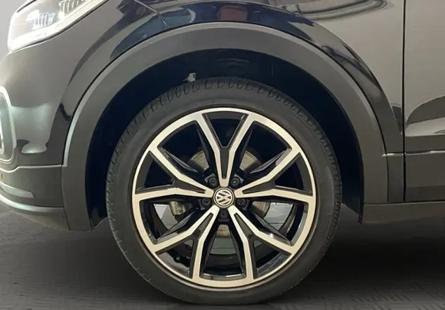 Angebotsdetails Volkswagen T-Cross 1.5 TSI Style R-Line / RFK Schwarz (Deep Black Perleffekt)